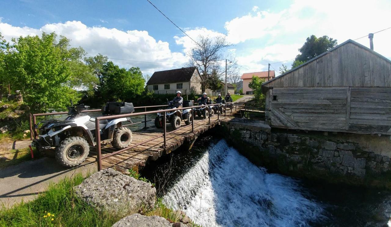 Ferienwohnung Nikolina I Katarina Otočac Exterior foto